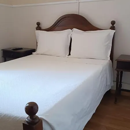 Pensao Residencial Estrela Do Mondego 리스본