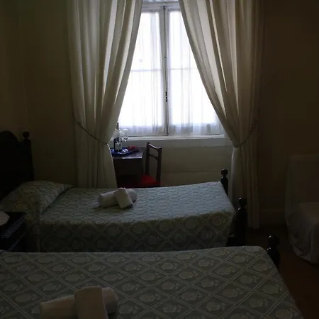 Pensao Residencial Estrela Do Mondego * 리스본