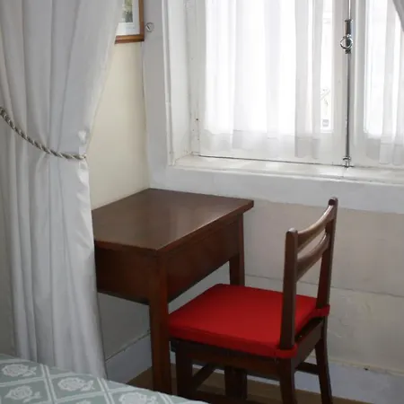 Pensao Residencial Estrela Do Mondego Vendégház