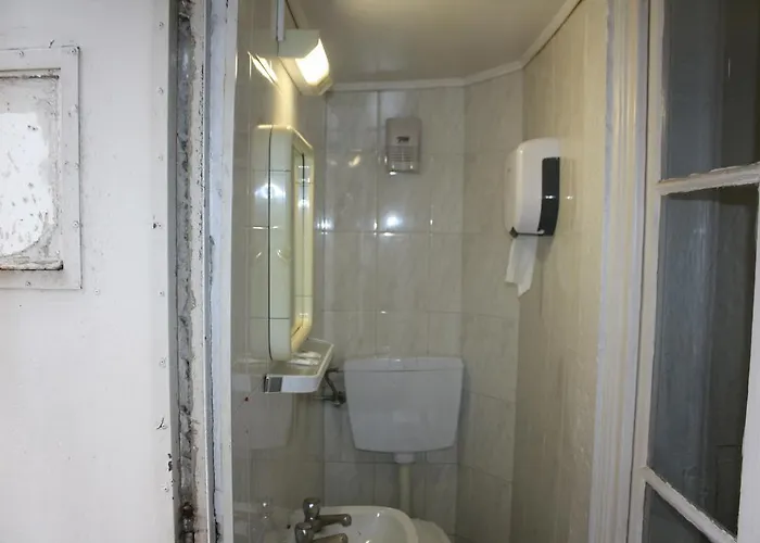 게스트하우스 Pensao Residencial Estrela Do Mondego 리스본